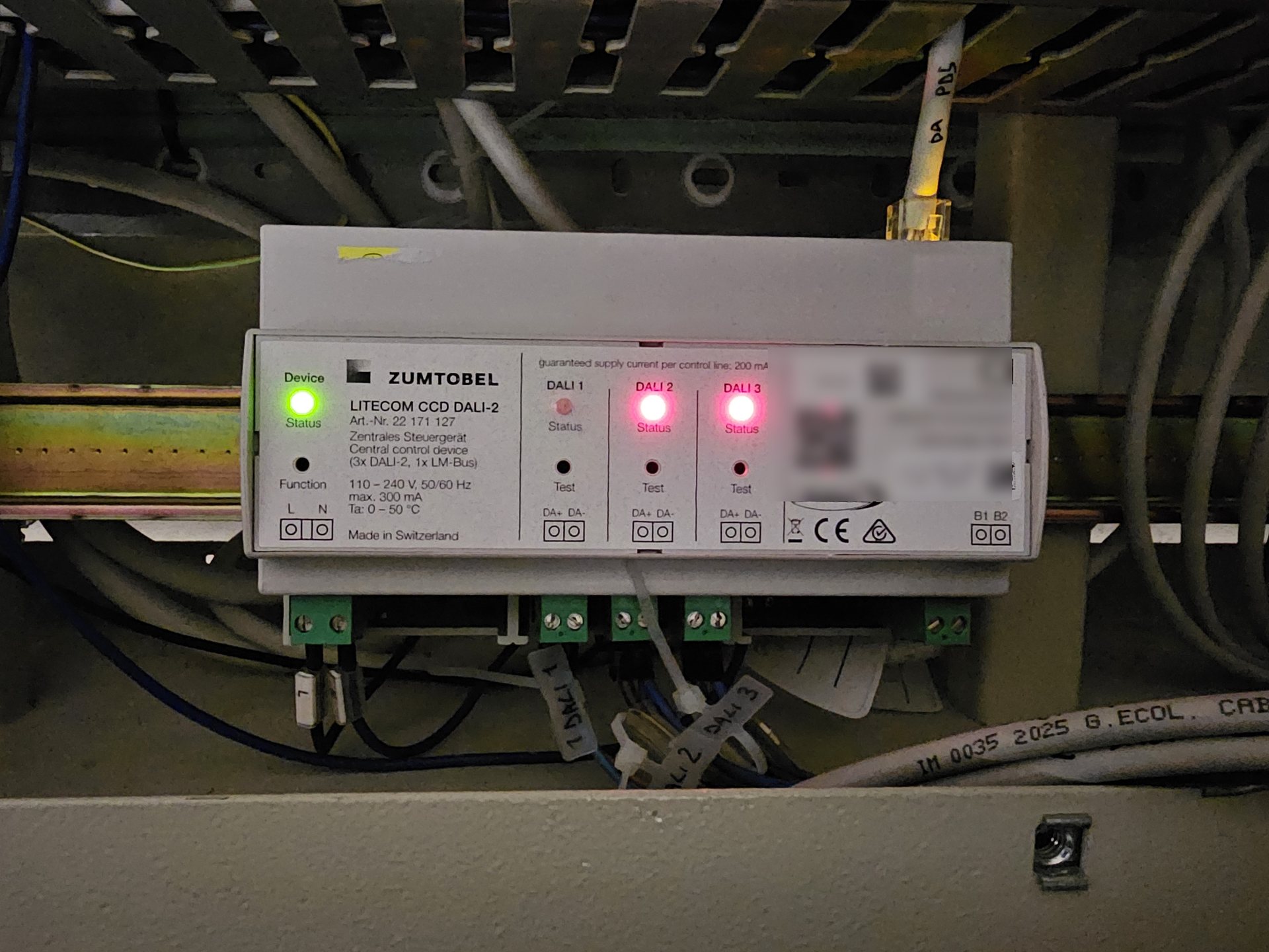 Controller Zumtobel LITECOM CCD DALI-2 in quadro, con tre linee DALI attive